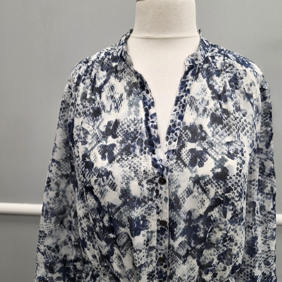 Vince Camuto Blue and White Midi Dress - Picture 2 of 9